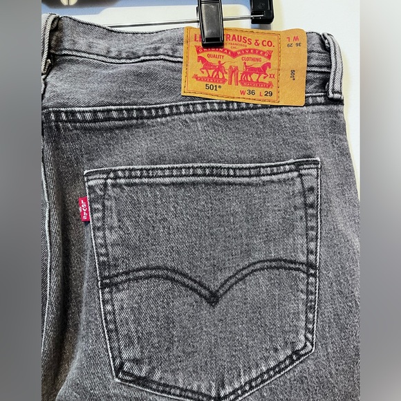Levi’s 501 Men’s Button Fly Jeans Size 36 x 29 - Picture 7 of 13